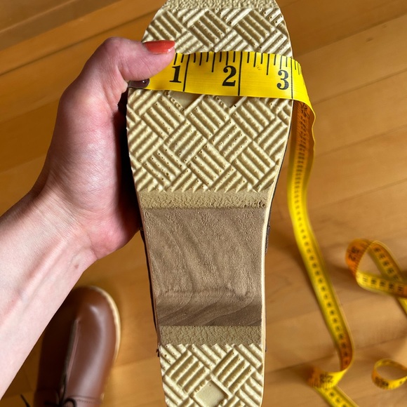 Sven Tan Laceup Clogs - Picture 8 of 9